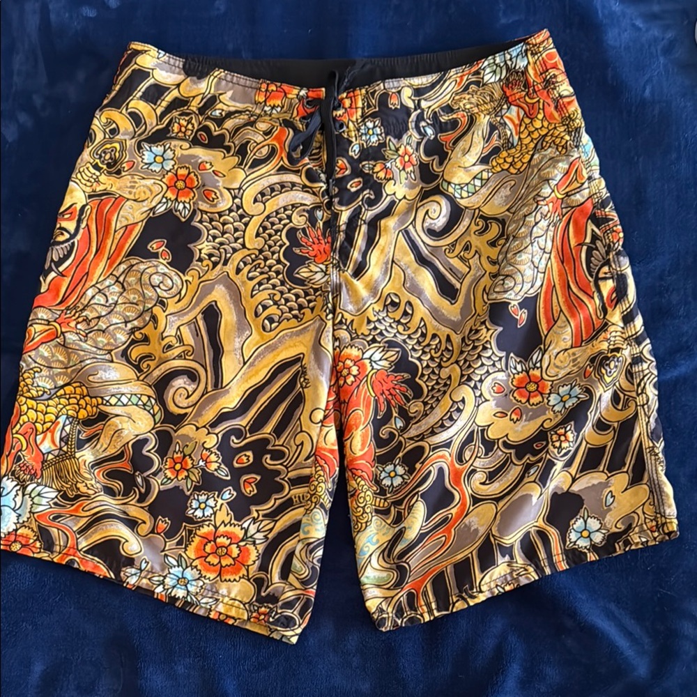 Women’s size 9 Hurley board shorts